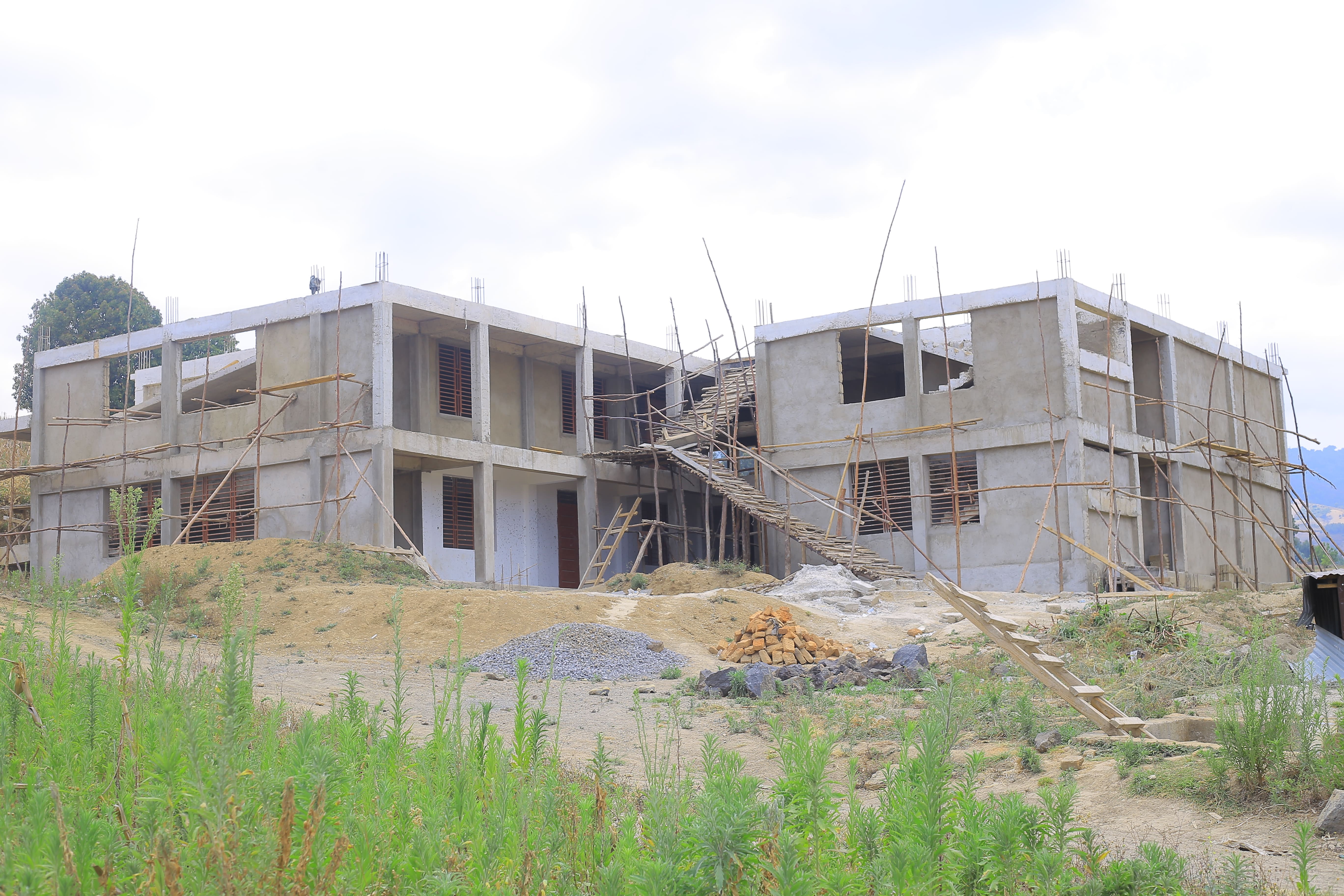 TAZAMA UJENZI WA MIUNDOMBINU YA SHULE MPYA YA KIDDIEJUNCTION PRE & PRIMARY SCHOOL/ KIDDIE JUNCTION PRE AND PRIMARY SCHOOL BUILDINGS PROJECT